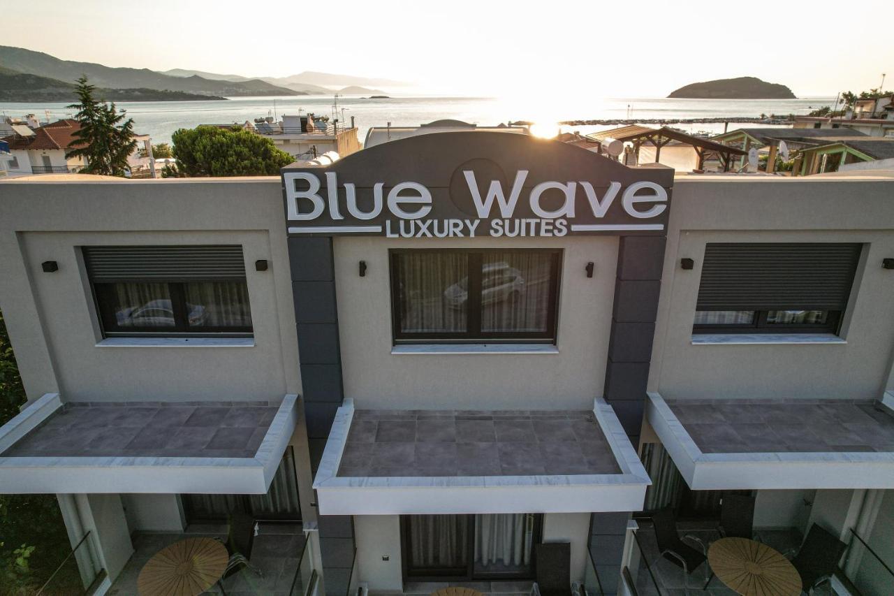 Blue Wave Luxury Suites Nea Iraklitsa Exterior photo
