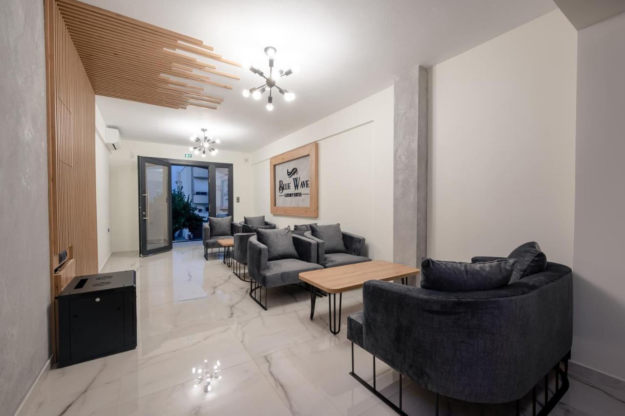 Blue Wave Luxury Suites Nea Iraklitsa Exterior photo