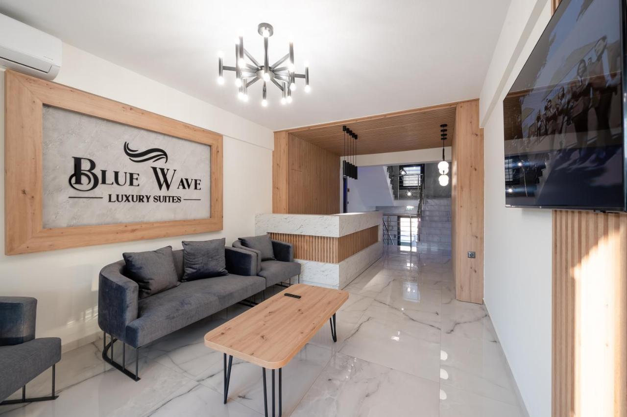 Blue Wave Luxury Suites Nea Iraklitsa Exterior photo